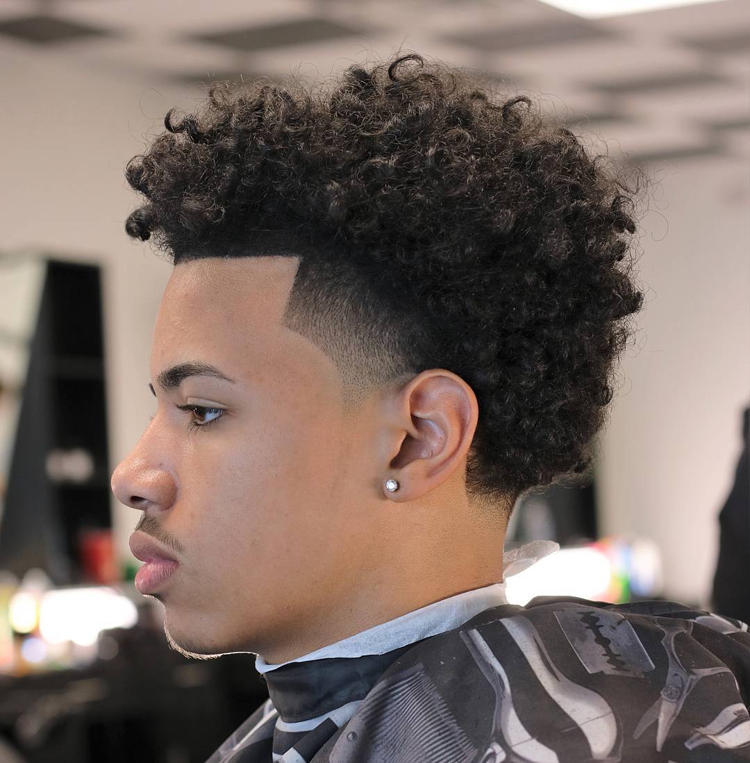 Ricanbarber  Short Afro Haircut Temple Fade 