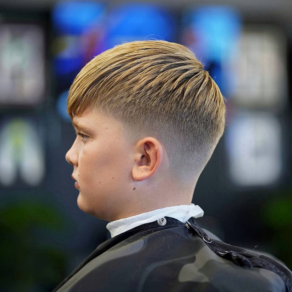 Taper Fade Haarschnitt für Jungen