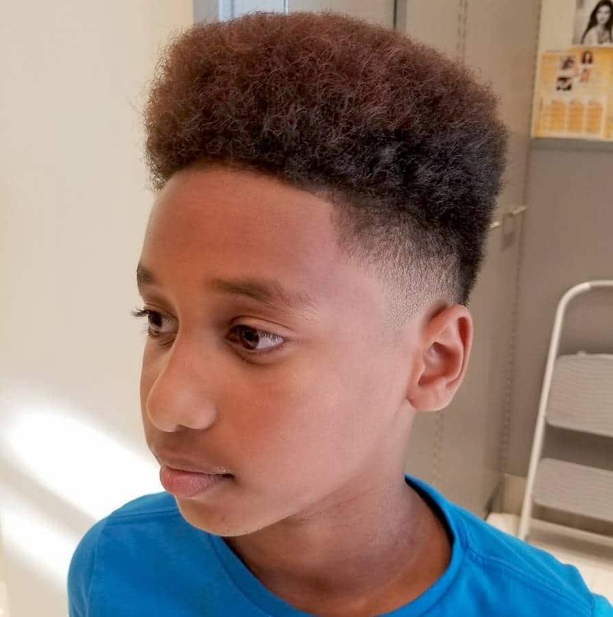 Black Curly Flat Top Fade - 60 Little Black Boy Haircuts For Curly Hairs 2021 Mrkidshaircuts Com : The faded sides add structure and definition, contrasted with the curly top section.