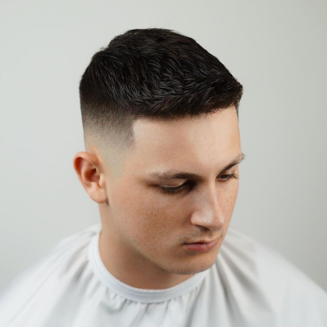 Simple Short Haircut For Men Longer Top Exemptbarberlounge 